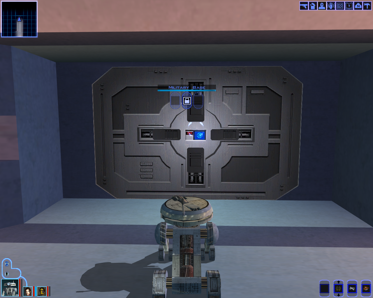 T3-M4 Opening door to sith base